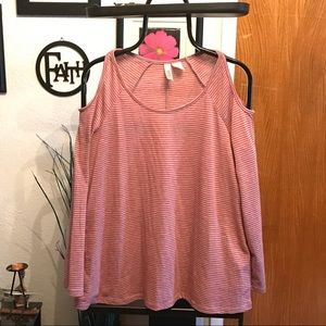 Open shoulder top nwot Route 66